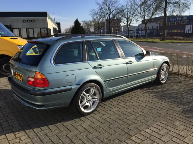 BMW 330Xi Touring (E46)