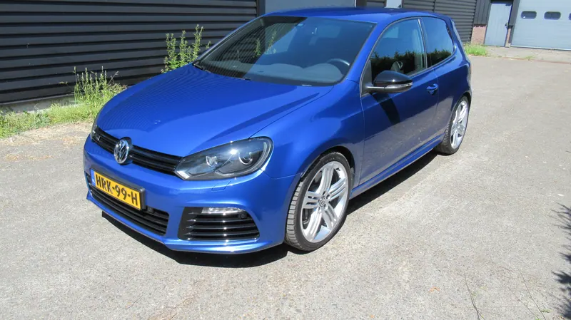 Volkswagen Golf VI R